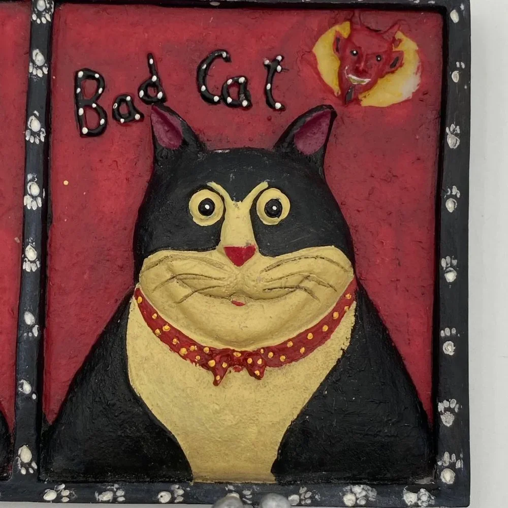 Good Cat Bad Cat Angel Devil Resin Wall Plaque Double Hook Leash Hanger Tuxedo